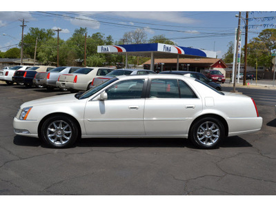 cadillac dts 2011 white sedan luxury collection gasoline 8 cylinders front wheel drive automatic 76903