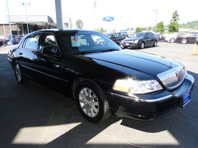 lincoln town car 2010 black sedan signature limited flex fuel 8 cylinders rear wheel drive 4 speed automatic 98032