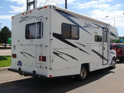 chevrolet coachman 2007 white fx2130 qb chevy not specified auto 6 spd 80910