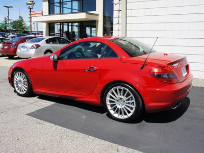 mercedes benz slk class 2007 red gasoline 8 cylinders rear wheel drive automatic 47130