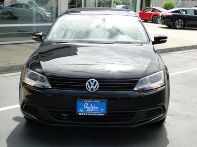 volkswagen jetta 2011 black sedan tdi le diesel 4 cylinders front wheel drive automatic 98226