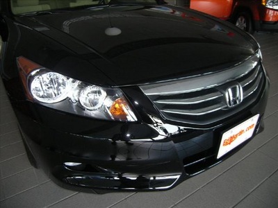 honda accord 2011 black sedan gasoline 6 cylinders front wheel drive not specified 46219