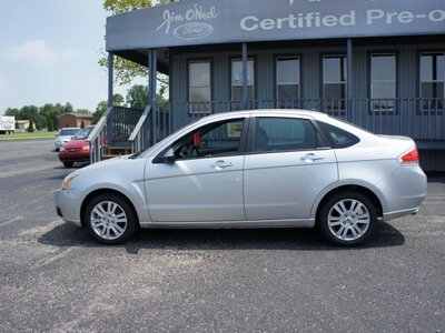 ford focus 2011 silver sedan sel gasoline 4 cylinders front wheel drive automatic 47172