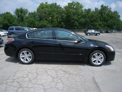 nissan altima 2012 black sedan gasoline 6 cylinders front wheel drive not specified 46219