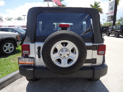 jeep wrangler unlimited 2010 silver suv sport gasoline 6 cylinders 2 wheel drive automatic 33157
