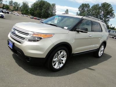 ford explorer 2011 gold leaf metallic suv xlt gasoline 6 cylinders front wheel drive 6 speed automatic 98032