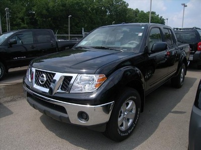 nissan frontier 2011 black gasoline 6 cylinders 4 wheel drive not specified 46219