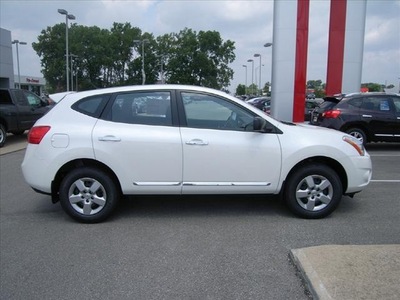 nissan rogue 2011 white suv gasoline 4 cylinders all whee drive not specified 46219