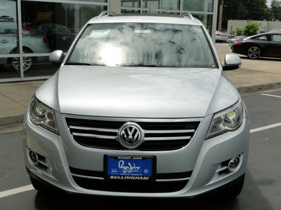 volkswagen tiguan 2011 silver suv sel 4motion gasoline 4 cylinders all whee drive automatic 98226