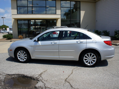 chrysler sebring 2010 silver sedan flex fuel 6 cylinders front wheel drive automatic 47130