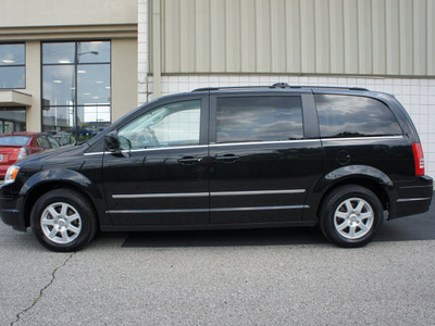 chrysler town and country 2010 black van gasoline 6 cylinders front wheel drive automatic 47130