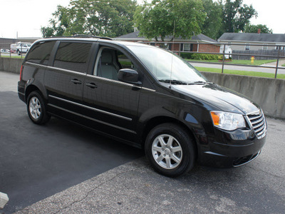 chrysler town and country 2010 black van gasoline 6 cylinders front wheel drive automatic 47130