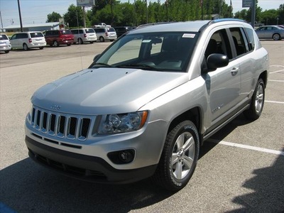 jeep compass 2011 suv gasoline 4 cylinders 2 wheel drive not specified 46036