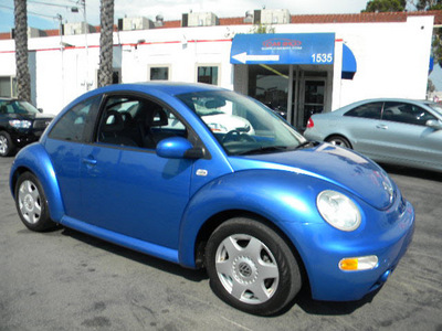volkswagen new beetle 2001 blue coupe glx 1 8t gasoline 4 cylinders front wheel drive 5 speed manual 92882