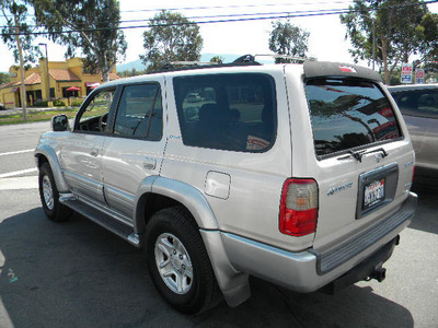 toyota 4runner 2000 silver suv limited gasoline v6 rear wheel drive automatic 92882