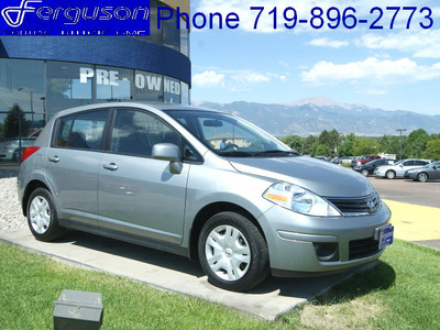 nissan versa 2010 dk  gray hatchback 1 8 s gasoline 4 cylinders front wheel drive automatic 80910