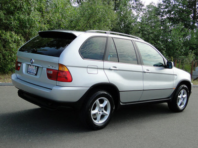 bmw x5 2003 silver suv 3 0i gasoline 6 cylinders all whee drive automatic 98226