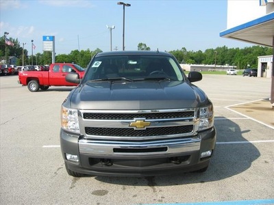 chevrolet silverado 1500 2011 flex fuel 8 cylinders 4 wheel drive not specified 46036