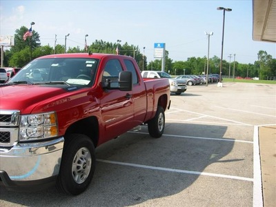 chevrolet silverado 2500hd 2011 diesel 8 cylinders 4 wheel drive not specified 46036