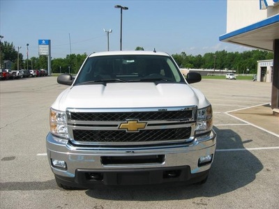 chevrolet silverado 2500hd 2011 gasoline 8 cylinders 2 wheel drive not specified 46036