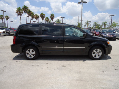 dodge grand caravan 2010 black van sxt gasoline 6 cylinders front wheel drive automatic 33157