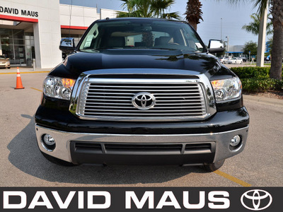 toyota tundra 2011 black limited gasoline 8 cylinders 2 wheel drive automatic 32771