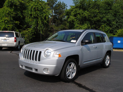 jeep compass 2010 silver suv sport gasoline 4 cylinders 2 wheel drive automatic 27330