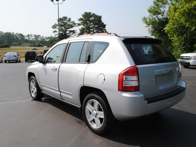 jeep compass 2010 silver suv sport gasoline 4 cylinders 2 wheel drive automatic 27330