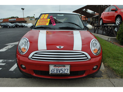 mini cooper 2008 red hatchback gasoline 4 cylinders front wheel drive automatic 92653