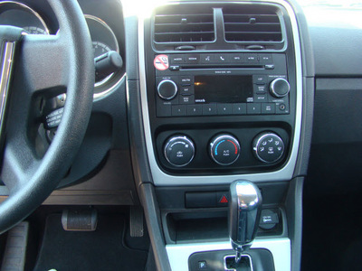 dodge caliber 2010 silver hatchback sxt gasoline 4 cylinders front wheel drive automatic 32447