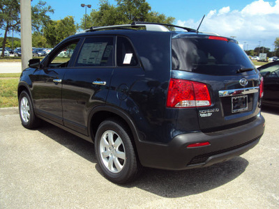 kia sorento 2012 blue gasoline 6 cylinders front wheel drive automatic 32901