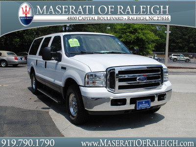 ford excursion 2005 white suv xlt gasoline 8 cylinders rear wheel drive automatic 27616
