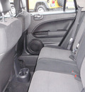 dodge caliber 2010 silver hatchback sxt gasoline 4 cylinders front wheel drive automatic 98632