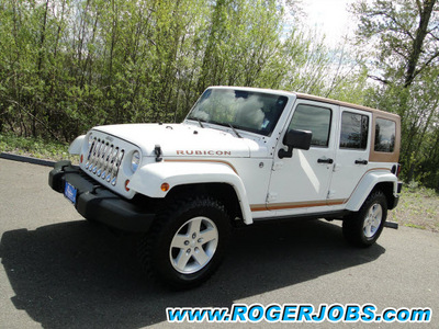 jeep wrangler 2008 white suv rubicon gasoline 6 cylinders 4 wheel drive automatic 98226