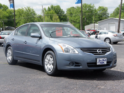 nissan altima 2010 gray sedan 2 5 s gasoline 4 cylinders front wheel drive automatic 47172