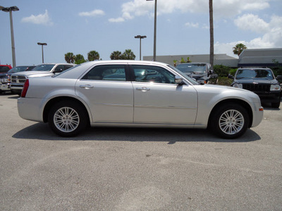 chrysler 300 2010 silver sedan touring gasoline 6 cylinders rear wheel drive automatic 33157