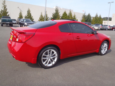 nissan altima 2010 red coupe 3 5 sr gasoline 6 cylinders front wheel drive automatic 98371