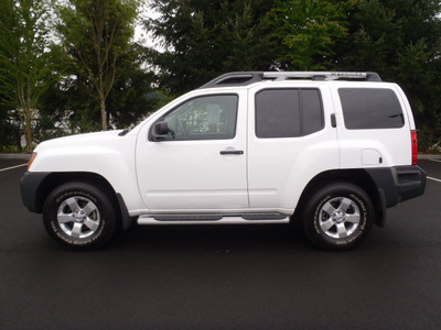 nissan xterra 2010 white suv gasoline 6 cylinders 4 wheel drive automatic with overdrive 98371