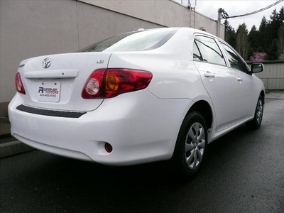 toyota corolla 2009 white sedan le gasoline 4 cylinders front wheel drive automatic 98012