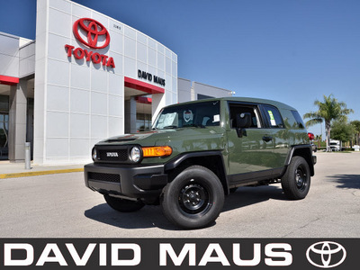 toyota fj cruiser 2011 green suv gasoline 6 cylinders 4 wheel drive automatic 32771