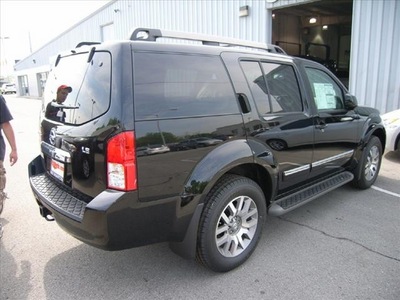 nissan pathfinder 2011 black suv gasoline 6 cylinders 4 wheel drive not specified 46219