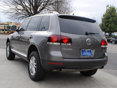 volkswagen touareg 2 2008 dk  gray suv vr6 fsi gasoline 6 cylinders all whee drive shiftable automatic 27616