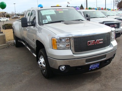 gmc sierra 3500hd 2011 slt diesel 8 cylinders 4 wheel drive not specified 80910