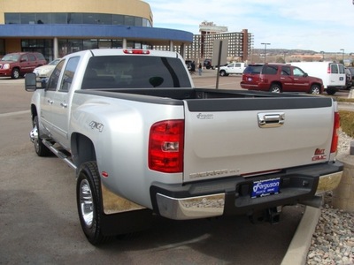 gmc sierra 3500hd 2011 slt diesel 8 cylinders 4 wheel drive not specified 80910