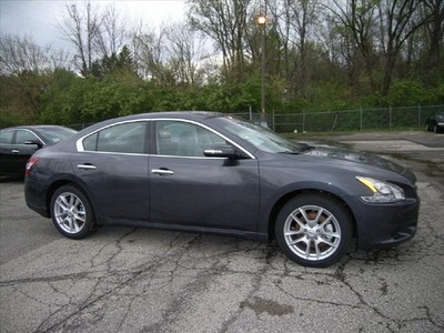 nissan maxima 2011 dk  gray sedan gasoline 6 cylinders front wheel drive not specified 46219