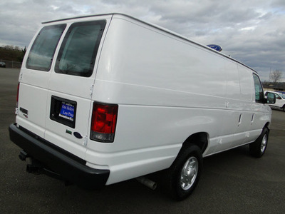 ford econoline cargo 2011 white van e 350 sd flex fuel 8 cylinders rear wheel drive automatic 98032