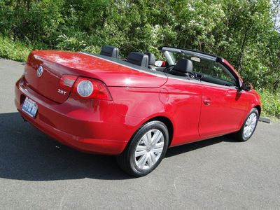 volkswagen eos 2007 red 2 0t gasoline 4 cylinders front wheel drive automatic 98226