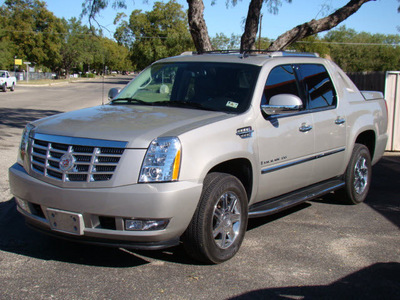 cadillac escalade ext 2008 silver suv gasoline 8 cylinders all whee drive automatic 76903
