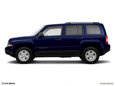 jeep patriot 2011 pbv blackberry pear suv sport gasoline 4 cylinders 2 wheel drive automatic 33021