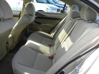 honda civic 2007 beige sedan ex gasoline 4 cylinders front wheel drive automatic 98632